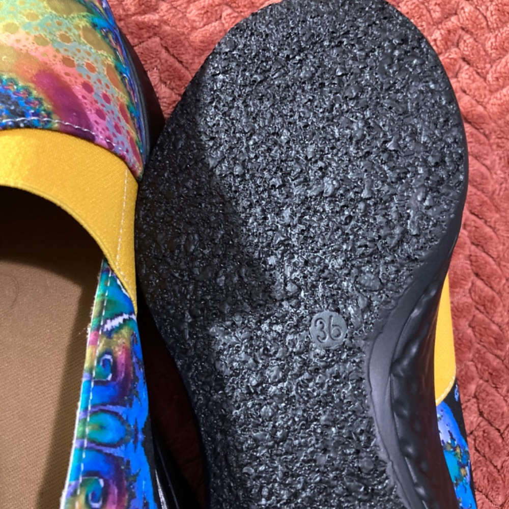 Shoes - Picture 2 of 2